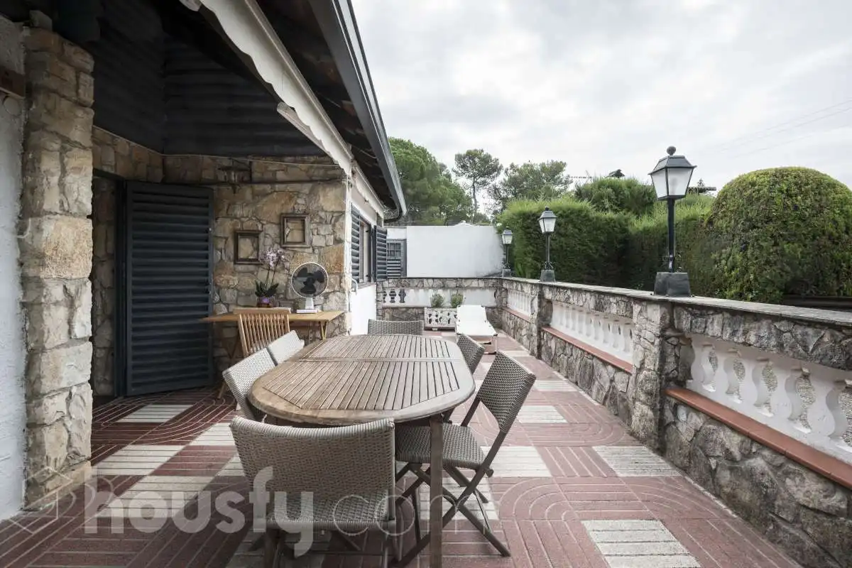 Terrassa de Casa o xalet en venda en Mediona amb Aire condicionat, Calefacció i Jardí privat