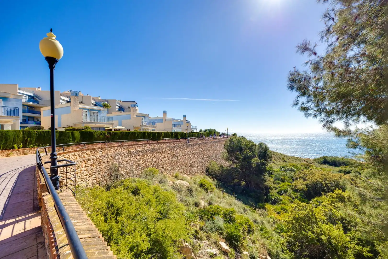 Vista exterior de Piso en venta en Orihuela con Aire acondicionado, Amueblado y Piscina comunitaria