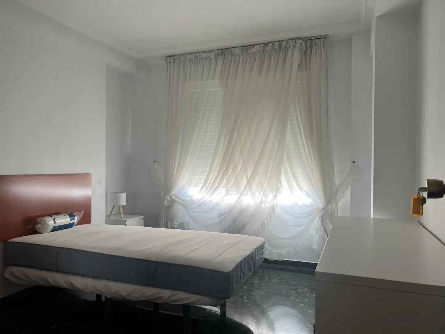 Bedroom of Flat for rent in Zaragoza  with Heating, Furnished and Oven