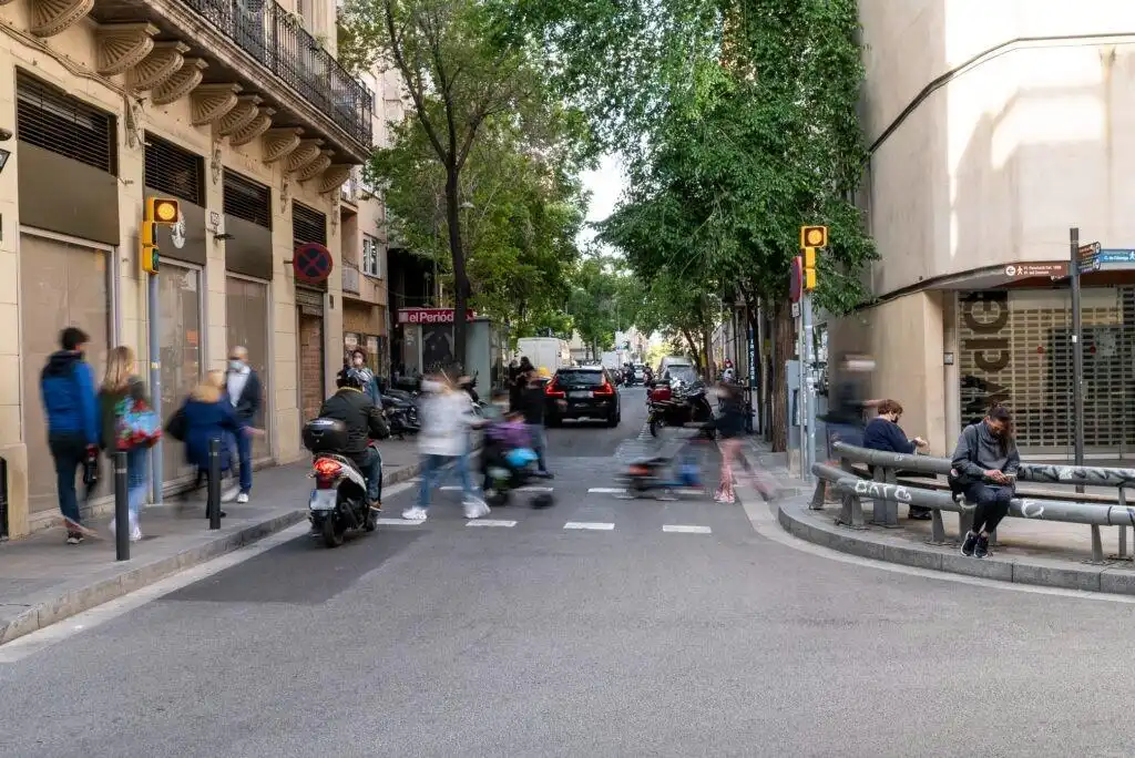 Vista exterior de Pis en venda en Barcelona amb Balcó