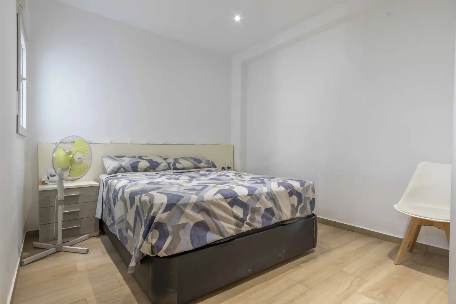 Schlafzimmer von Wohnung zum Verkauf in Foios mit Klimaanlage und Balkon