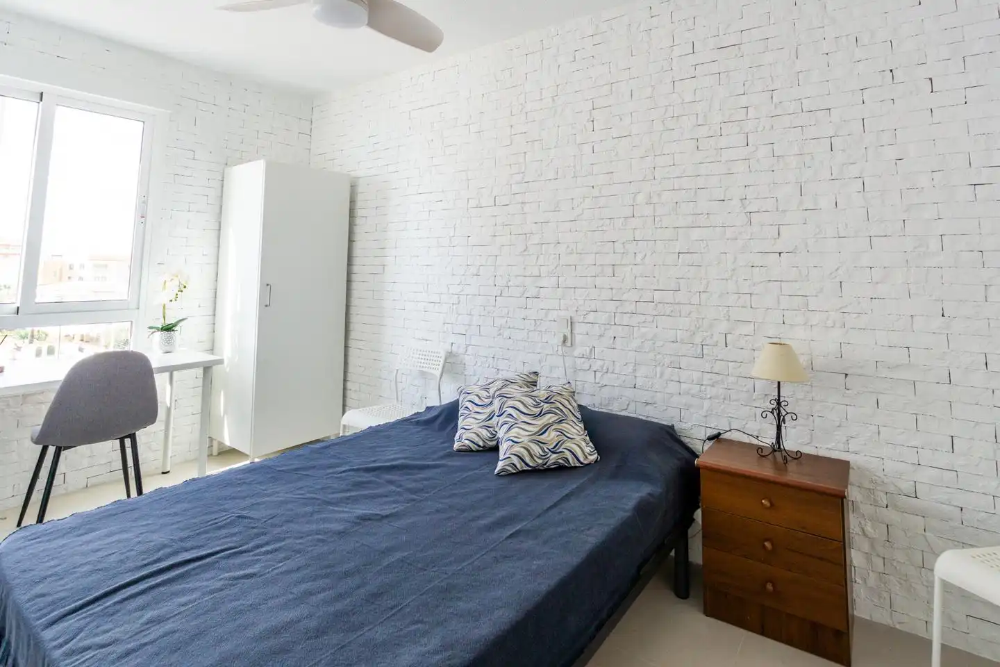 Schlafzimmer von Wohnung zum Verkauf in Santa Pola mit Klimaanlage und Terrasse