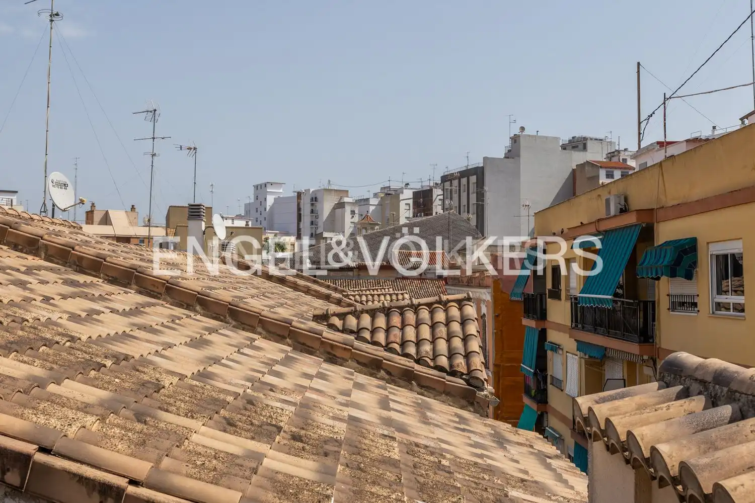 Vista exterior de Dúplex de alquiler en Alzira con Aire acondicionado, Calefacción y Terraza