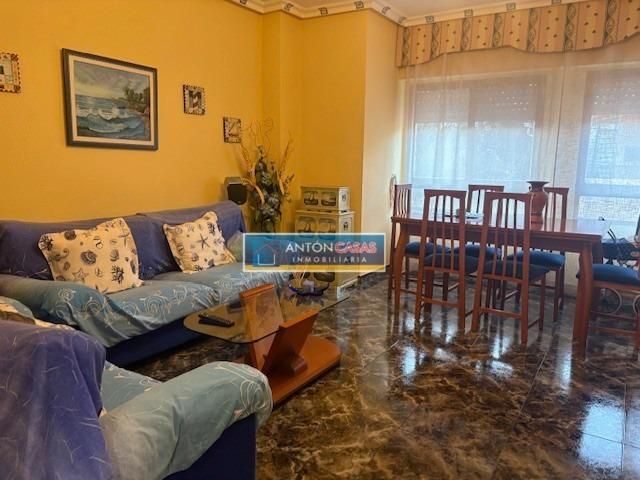 Sala de estar de Piso de alquiler en Novelda con Aire acondicionado y Balcón