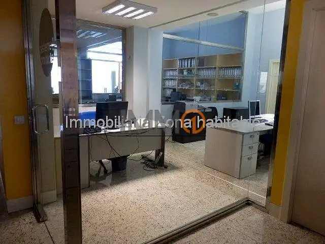 Gewerbefläche zum Verkauf in Centro, imagen 14