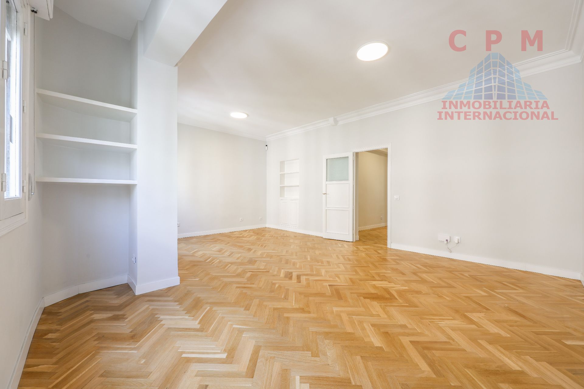 Sala d'estar de Pis de lloguer en  Madrid Capital amb Calefacció, Parquet i Moblat
