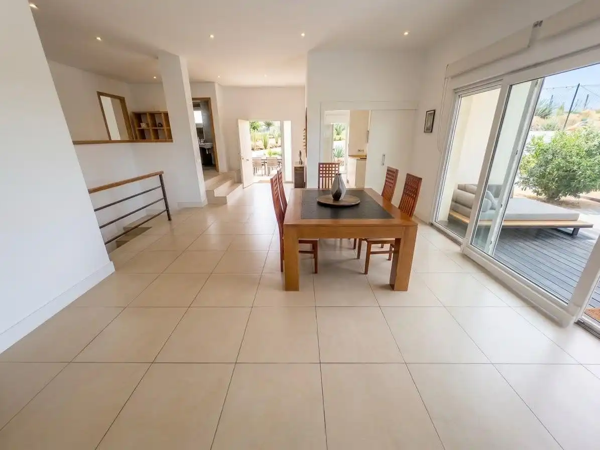 Houses for sale in Avenida del Aguila Real, Layos