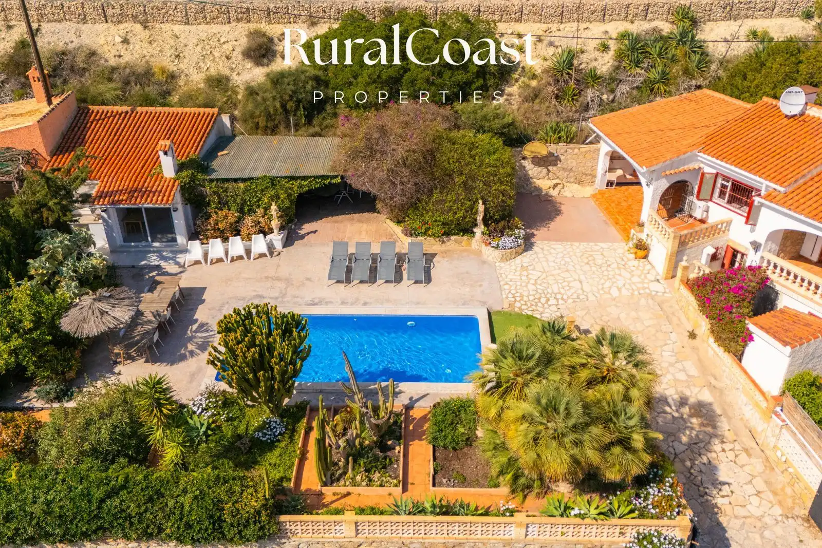 Exterior view of Detached homes for sale in El Campello  with Air Conditioner, Heating and Terrace