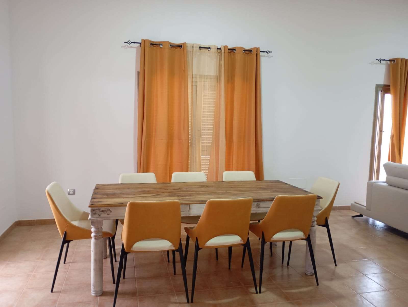 Dining room of Apartment to share in Antigua  with Air Conditioner and Terrace