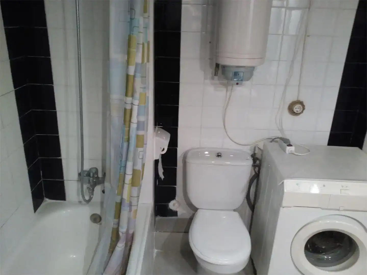 Bathroom of Flat for sale in Vila-seca  with Air Conditioner and Swimming Pool