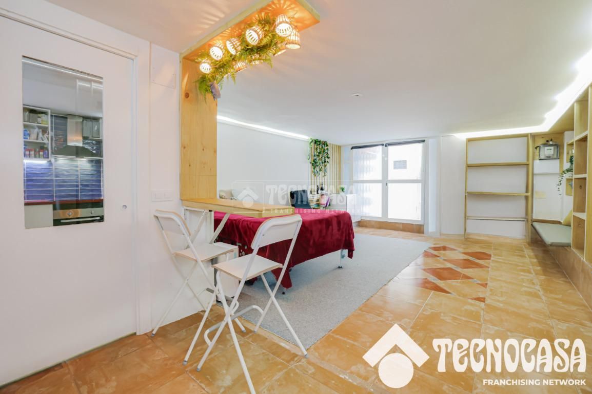 Study for sale in Sistrells