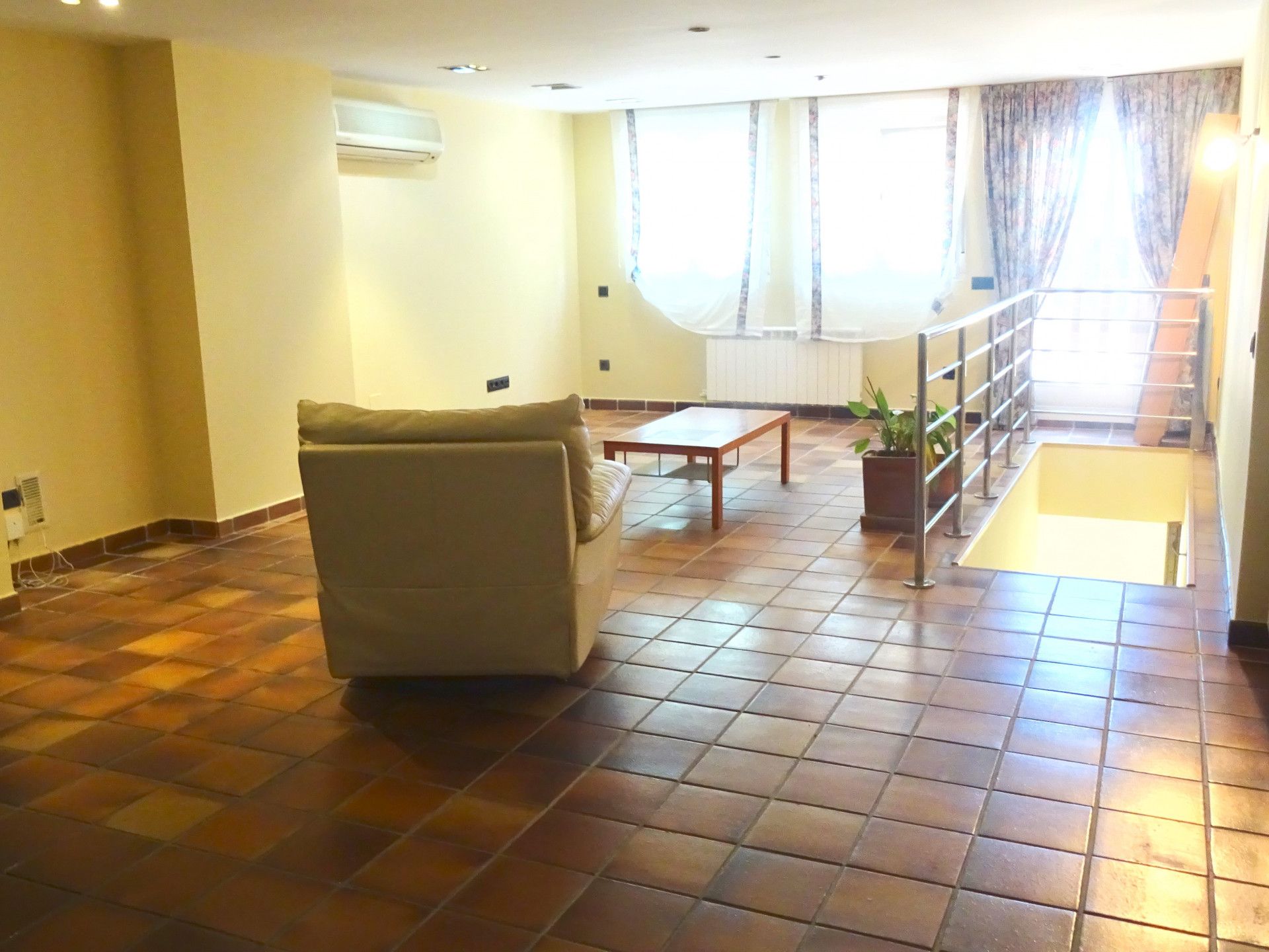 Living room of House or chalet for sale in Tres Cantos  with Terrace, Storage room and Swimming Pool