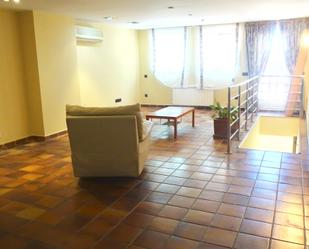 Sala d'estar de Casa o xalet en venda en Tres Cantos amb Terrassa, Traster i Piscina