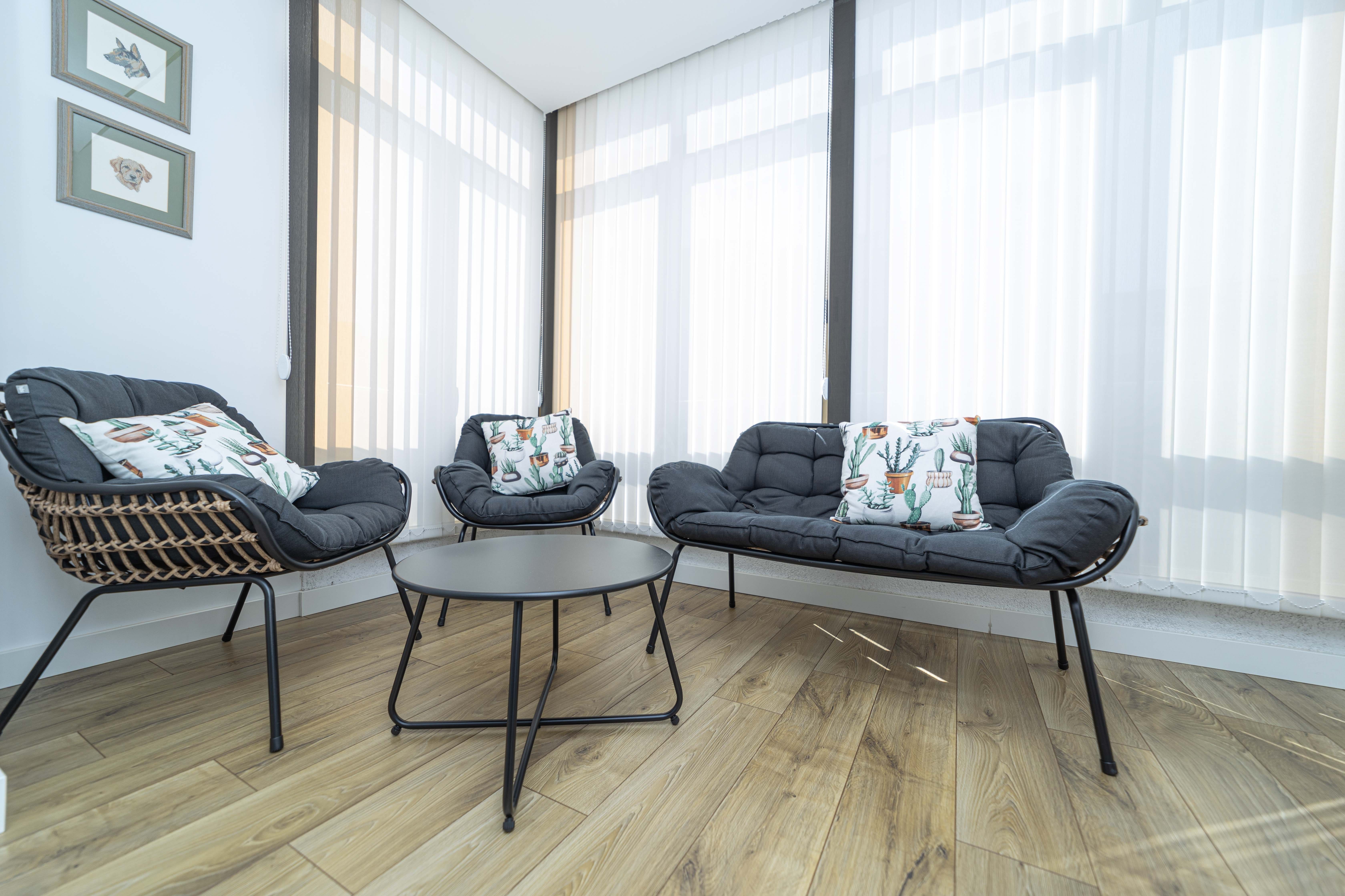 Sala d'estar de Pis en venda en León Capital  amb Calefacció i Terrassa