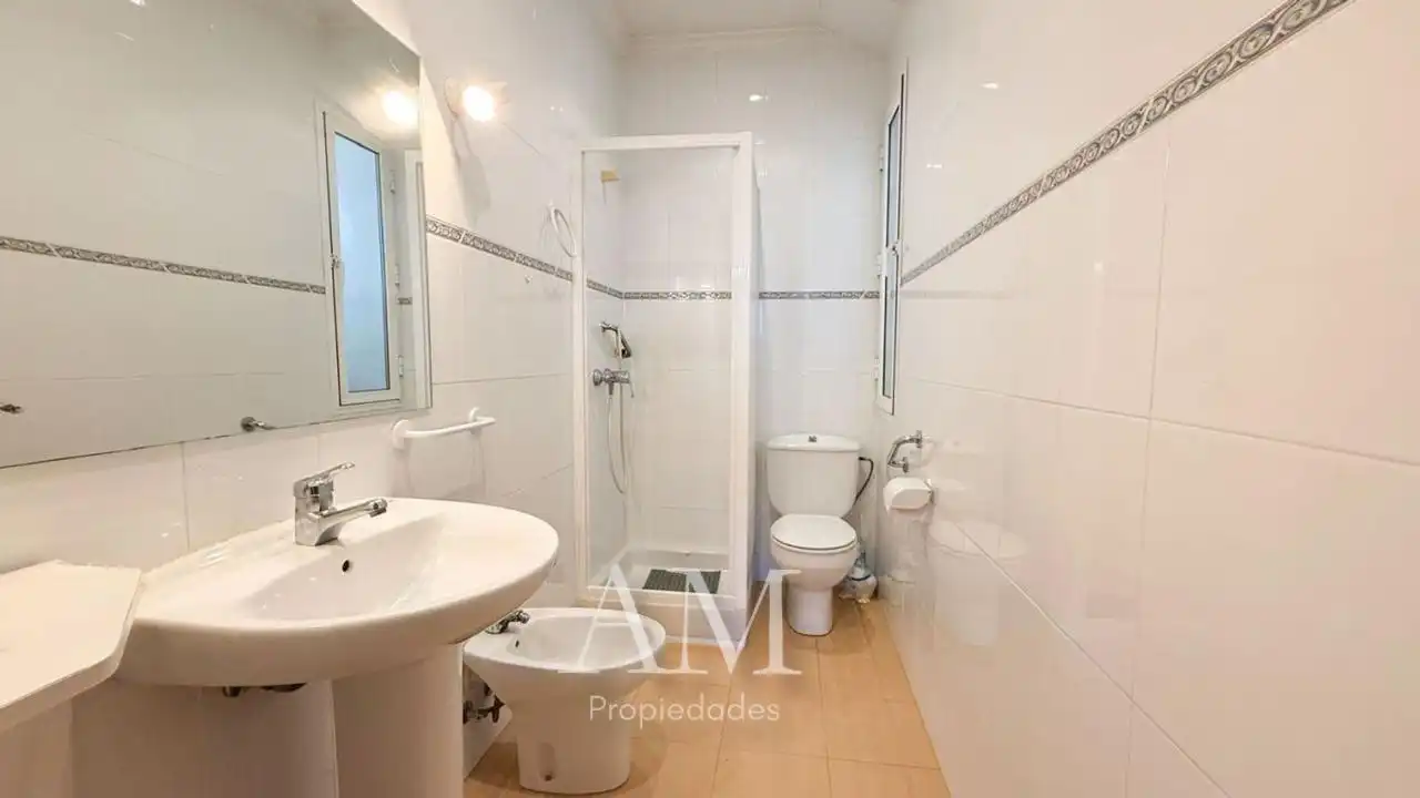 Piso con ascensor en venta en Calle Venezuela, imagen 35