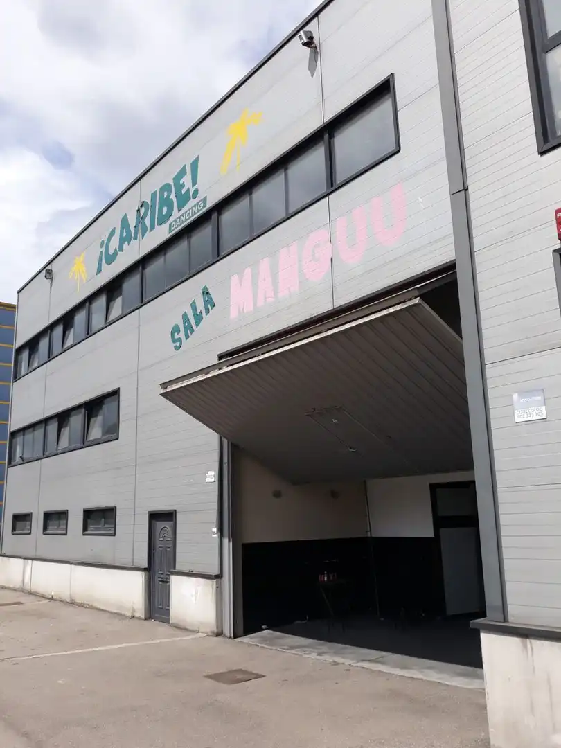 Industrial building for sale in Llaranes, imagen 2