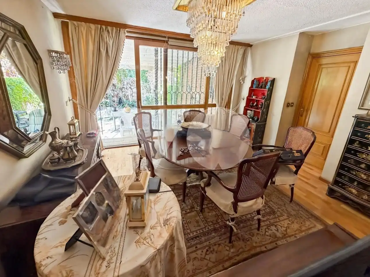 Menjador de Casa o xalet en venda en Madrid amb Calefacció, Jardí privat i Parquet