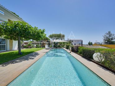 Casa con piscina en venta en Calle Sant Narcis 9