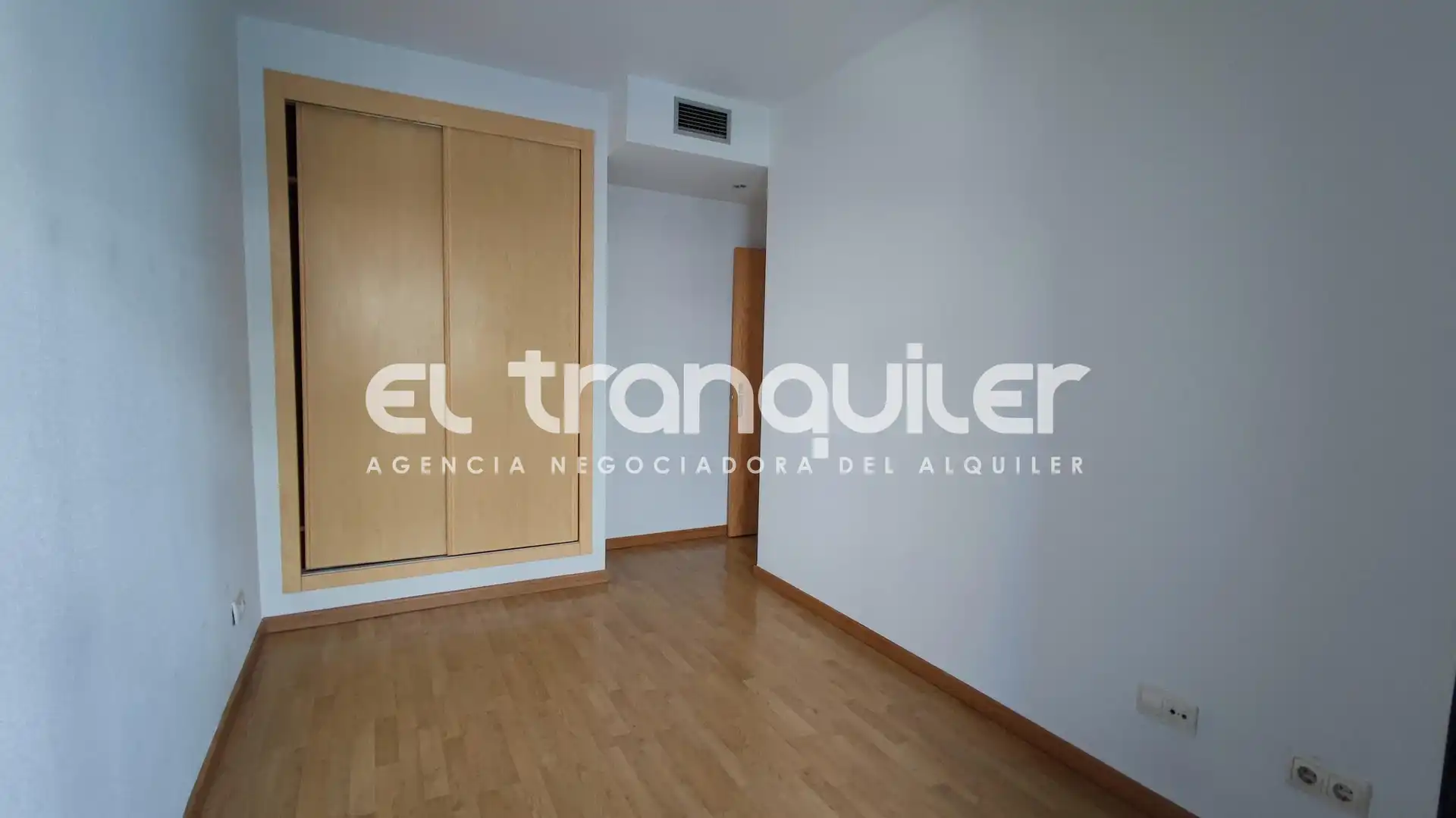 Flat for rent in Calle Tubas, Cuatro vientos