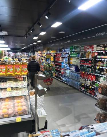 Local comercial en Venta en Sector Literatos en Primera Fase - Nuevo Tres Cantos