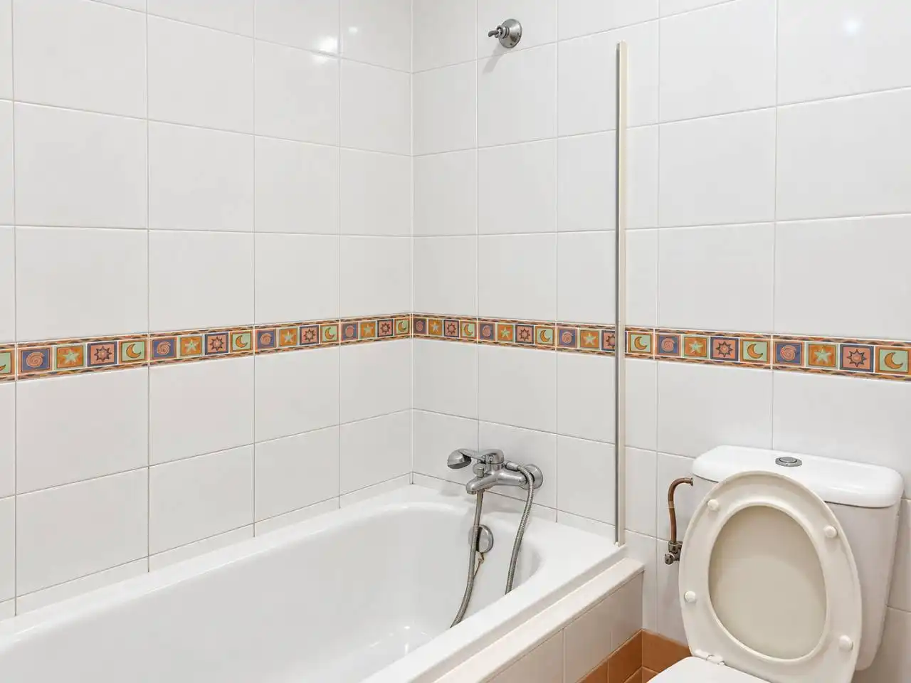Bathroom of Attic for sale in Porto do Son, A Coruña