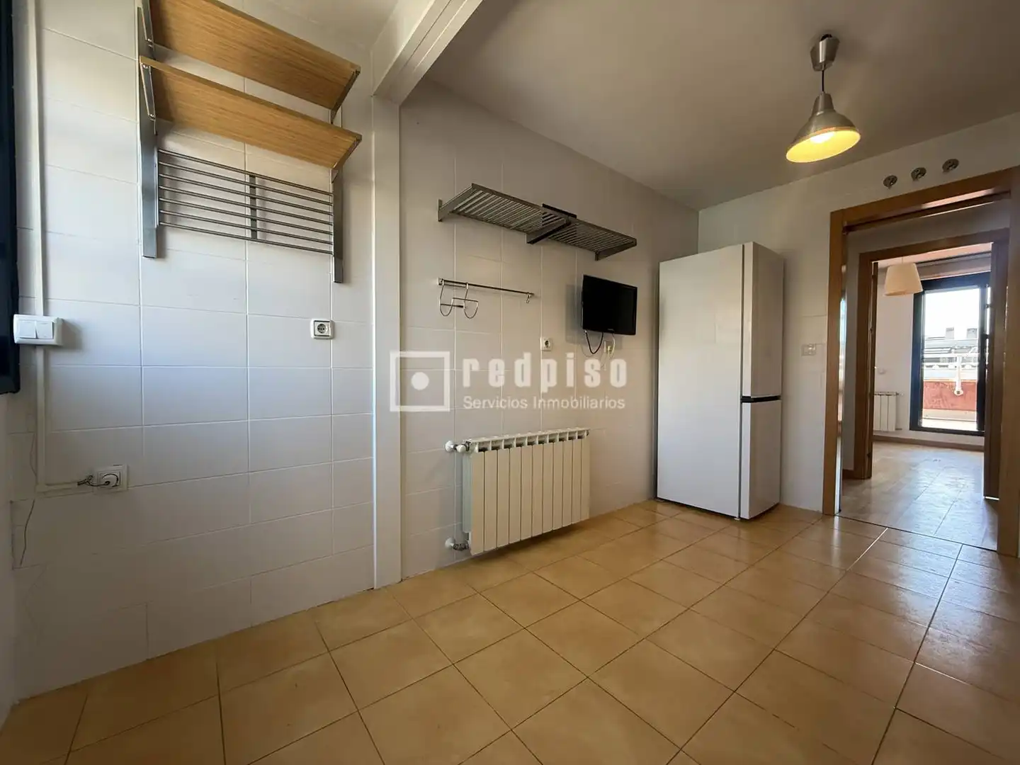 Cocina de Ático de alquiler en Madrid con Aire acondicionado, Calefacción y Jardín privado