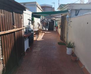 Vista exterior de Àtic en venda en L'Hospitalet de Llobregat amb Aire condicionat, Calefacció i Terrassa
