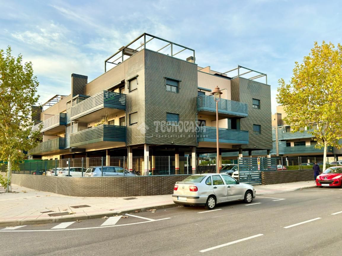 Exterior view of Flat for sale in Cabanillas del Campo  with Heating, Alarm and Community pool