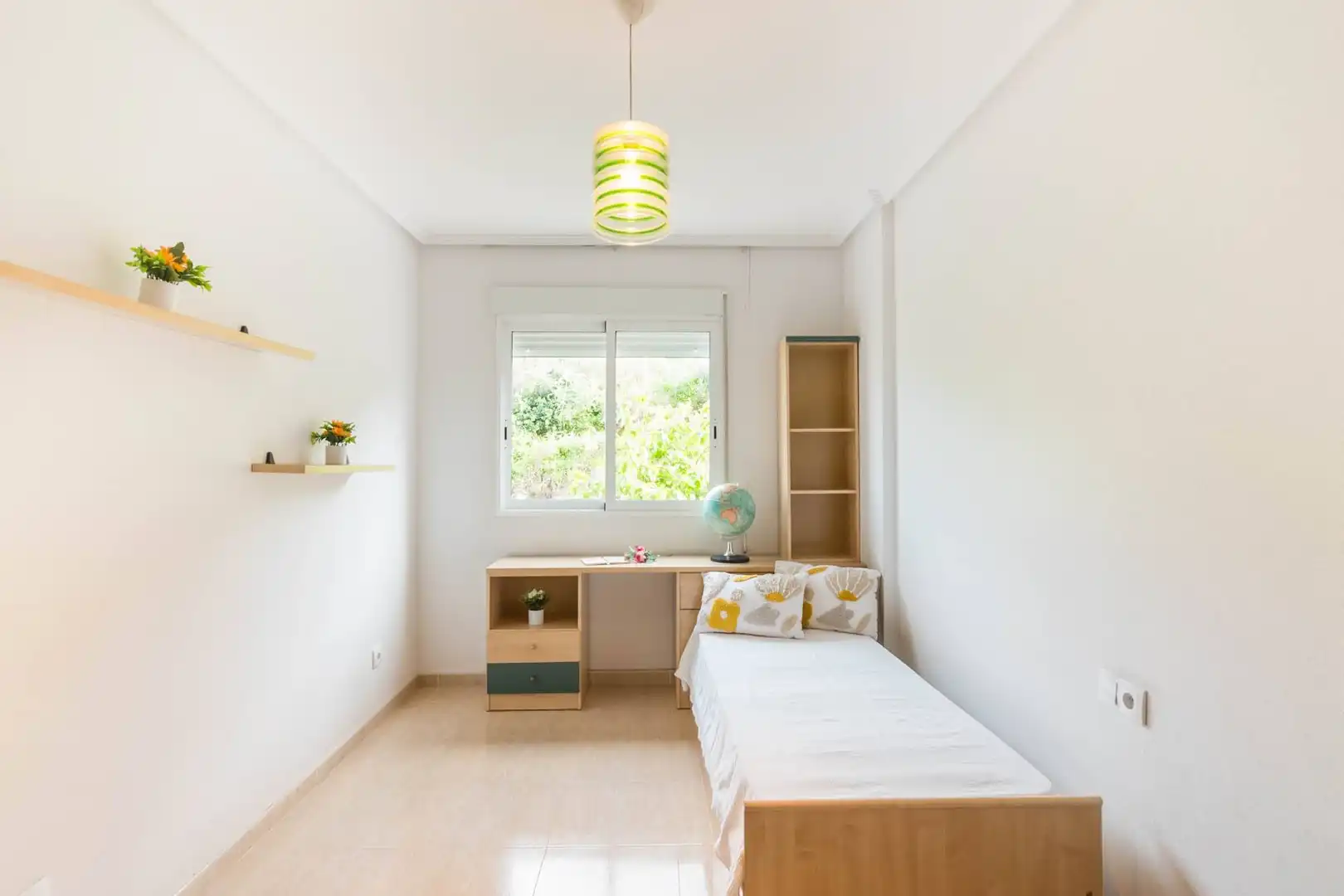 Habitación de Piso en venta en Murcia con Trastero y Amueblado