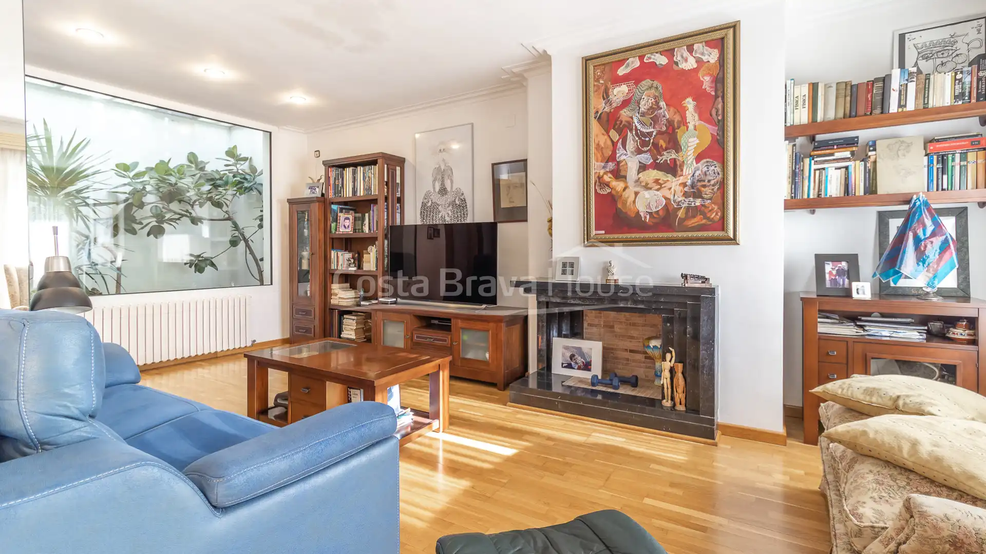 Sala d'estar de Casa adosada en venda en Palafrugell amb Calefacció, Jardí privat i Parquet