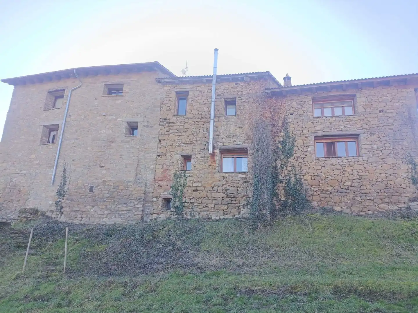 Vista exterior de Casa o xalet en venda en Graus amb Calefacció, Jardí privat i Traster