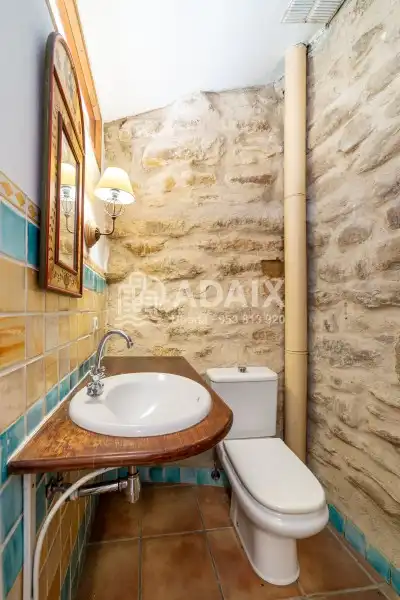 Bany de Casa o xalet en venda en Úbeda amb Terrassa i Balcó