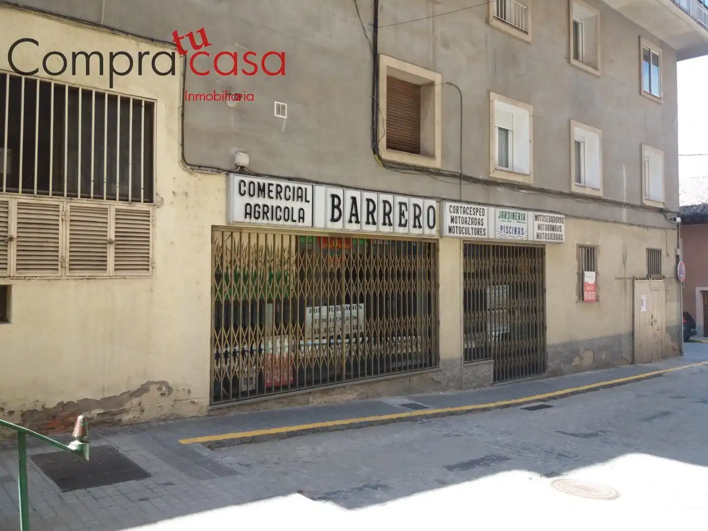 Local comercial en venda a Calle Julian maria otero
