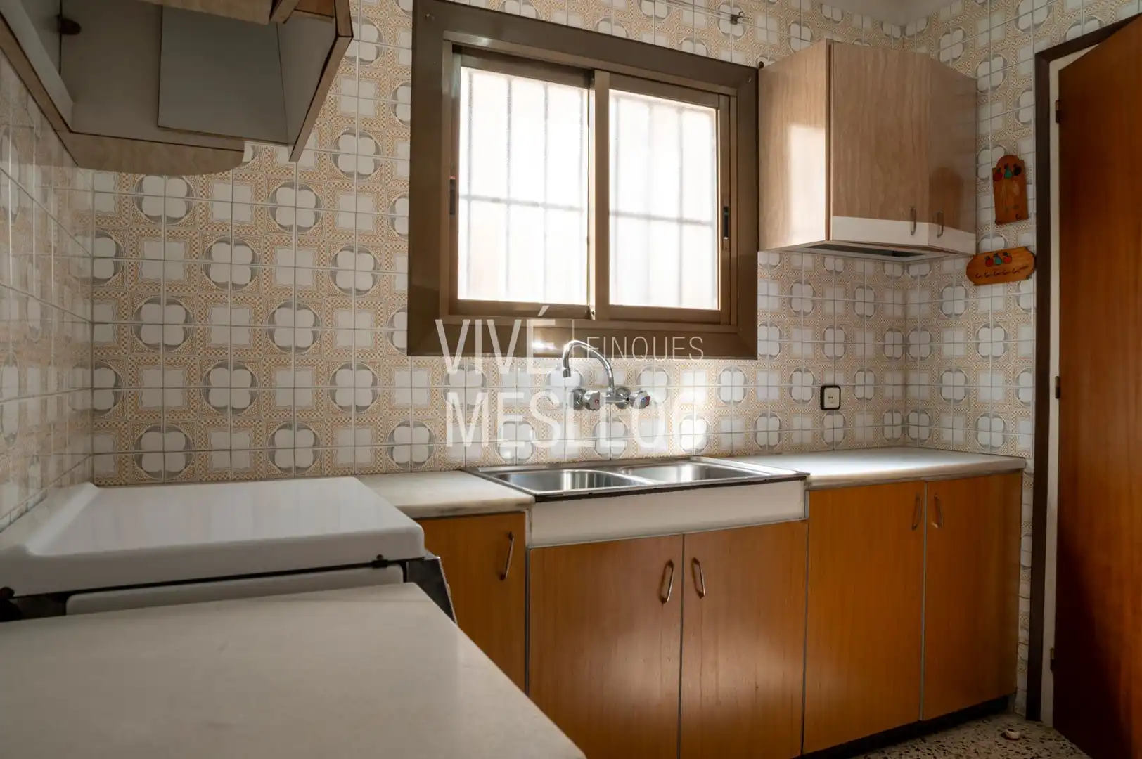 Kitchen of Flat for sale in El Masnou
