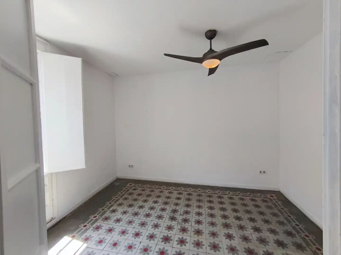 Flat for rent in Barcelona  with Pets allowed