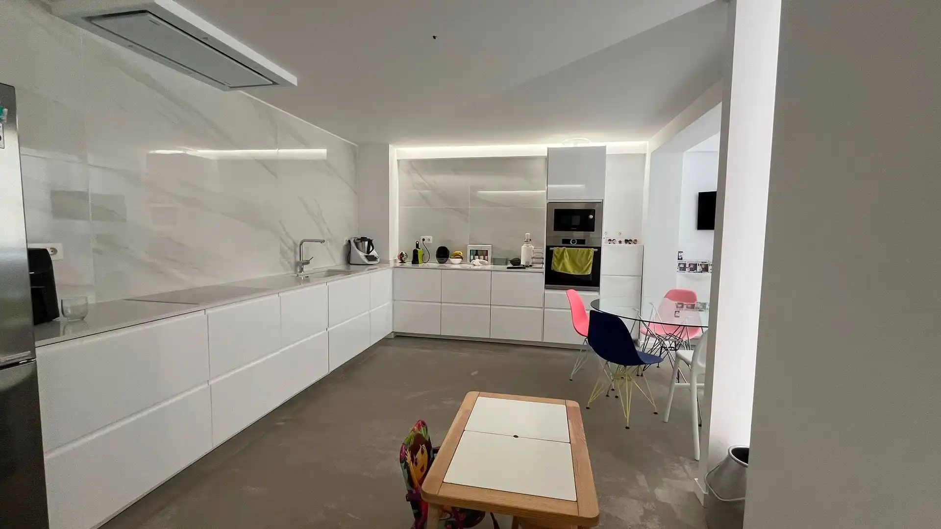Cocina de Ático en venta en Elche / Elx con Aire acondicionado, Trastero y Balcón