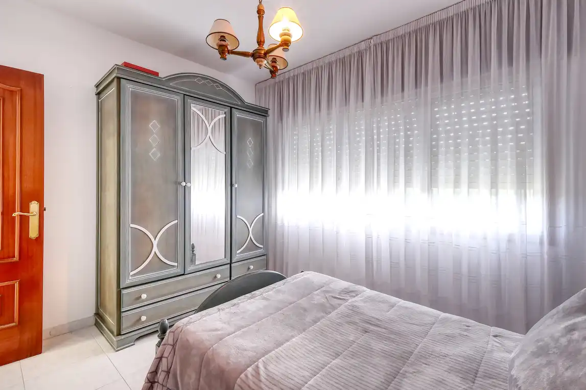 Habitación de Casa o chalet en venta en A Laracha   con Calefacción, Jardín privado y Trastero