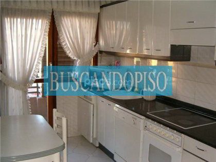 Kitchen of Flat for sale in  Logroño  with Heating, Parquet flooring and Terrace