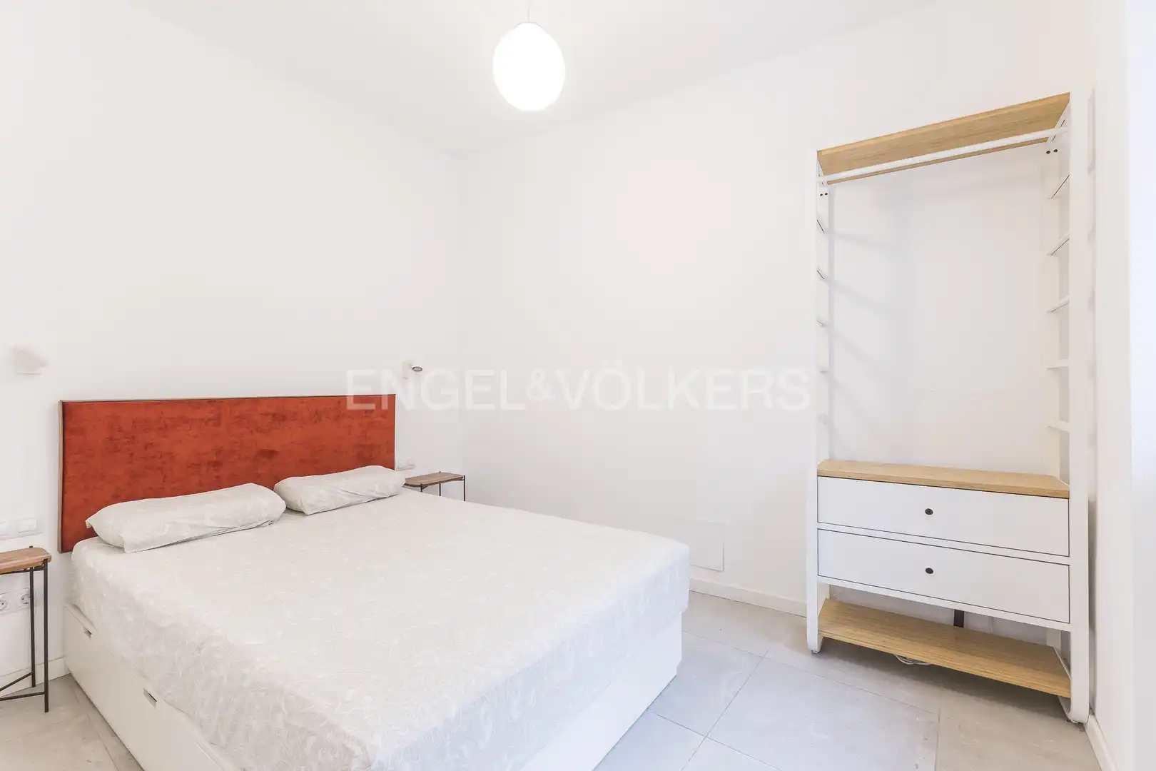 Bedroom of Flat for rent in Madrid  with Air Conditioner, Heating and Furnished