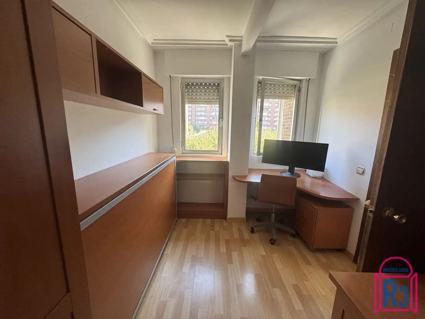 Apartament en venda en León Capital  amb Calefacció, Terrassa i Moblat