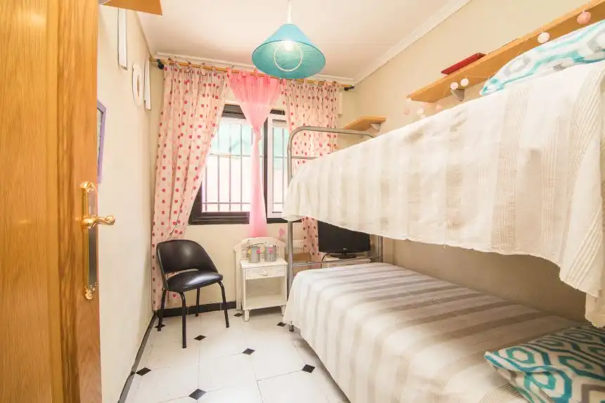 Dormitori de Casa o xalet en venda en Tibi amb Aire condicionat, Piscina i Moblat