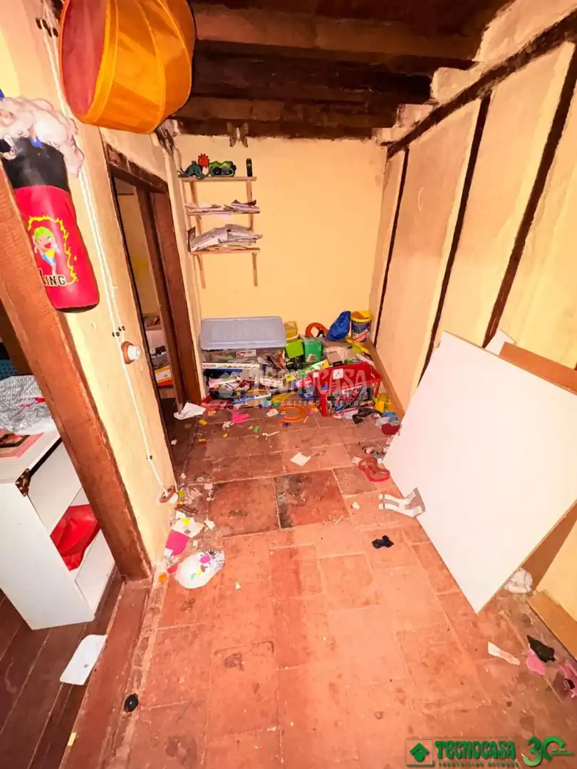 Casa adosada en venda en Guisando amb Calefacció