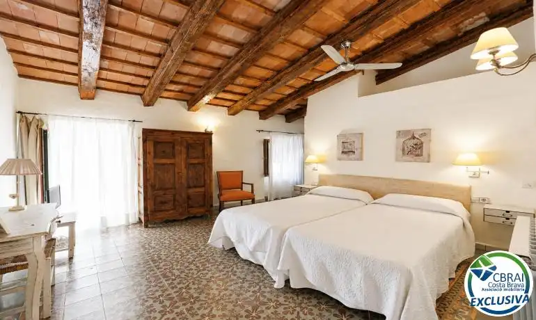 Habitación de Finca rústica en venta en Fortià con Aire acondicionado, Calefacción y Terraza