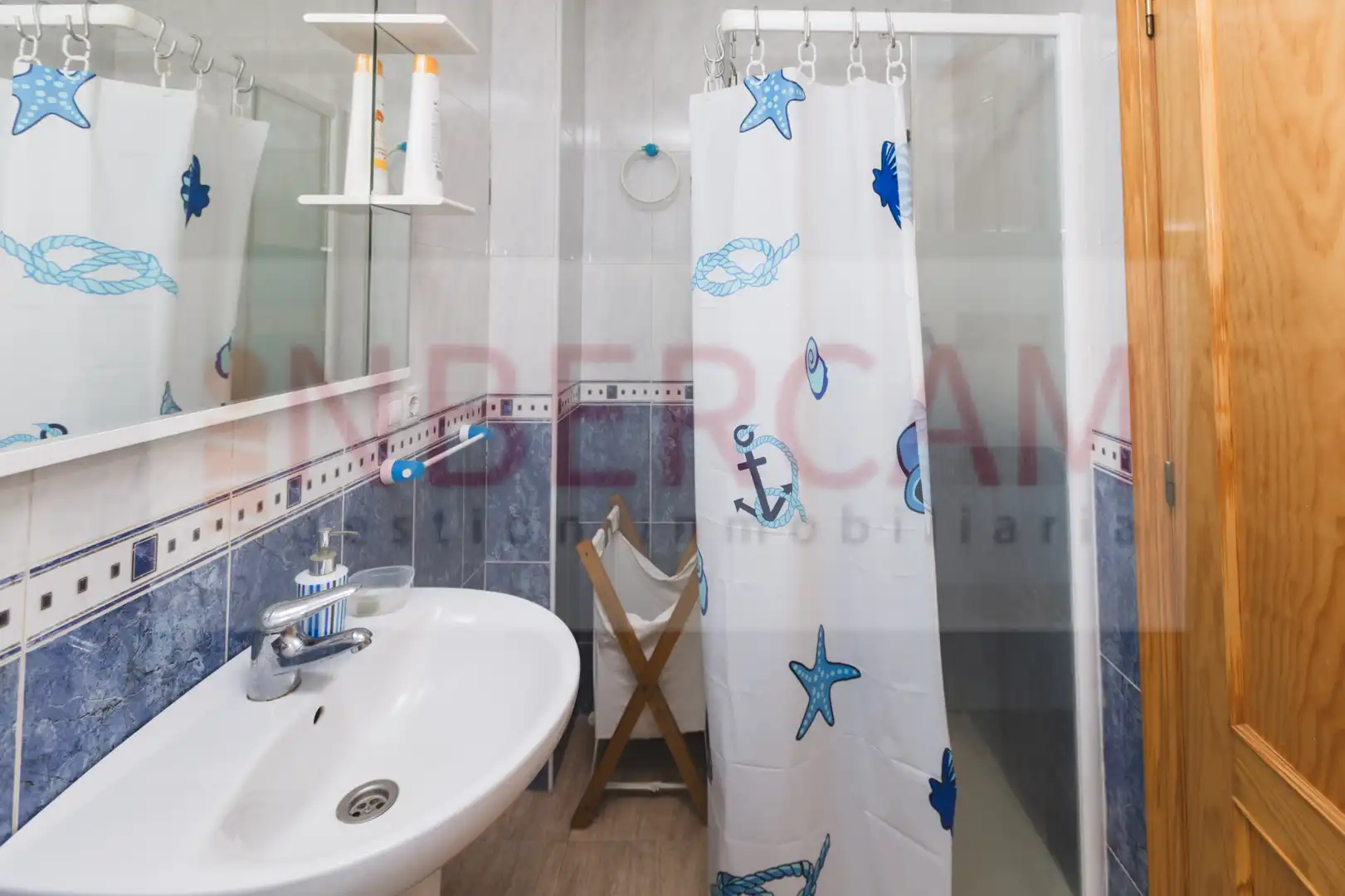 Baño de Piso en venta en El Ejido con Aire acondicionado, Terraza y Amueblado