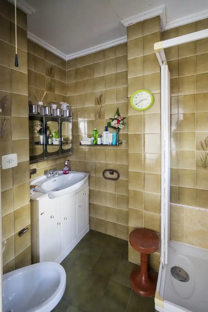 Bathroom of Flat for sale in Valencia