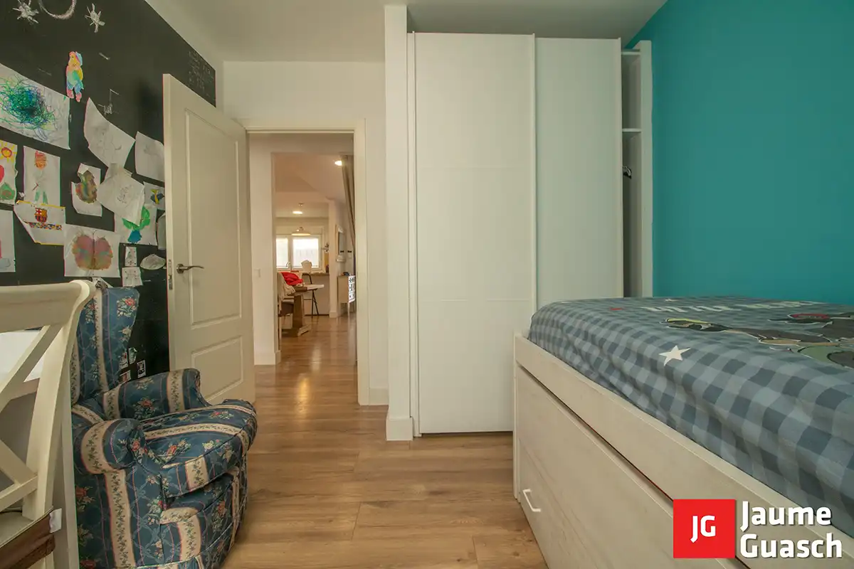 Habitación de Casa o chalet en venta en El Vendrell con Aire acondicionado, Calefacción y Jardín privado