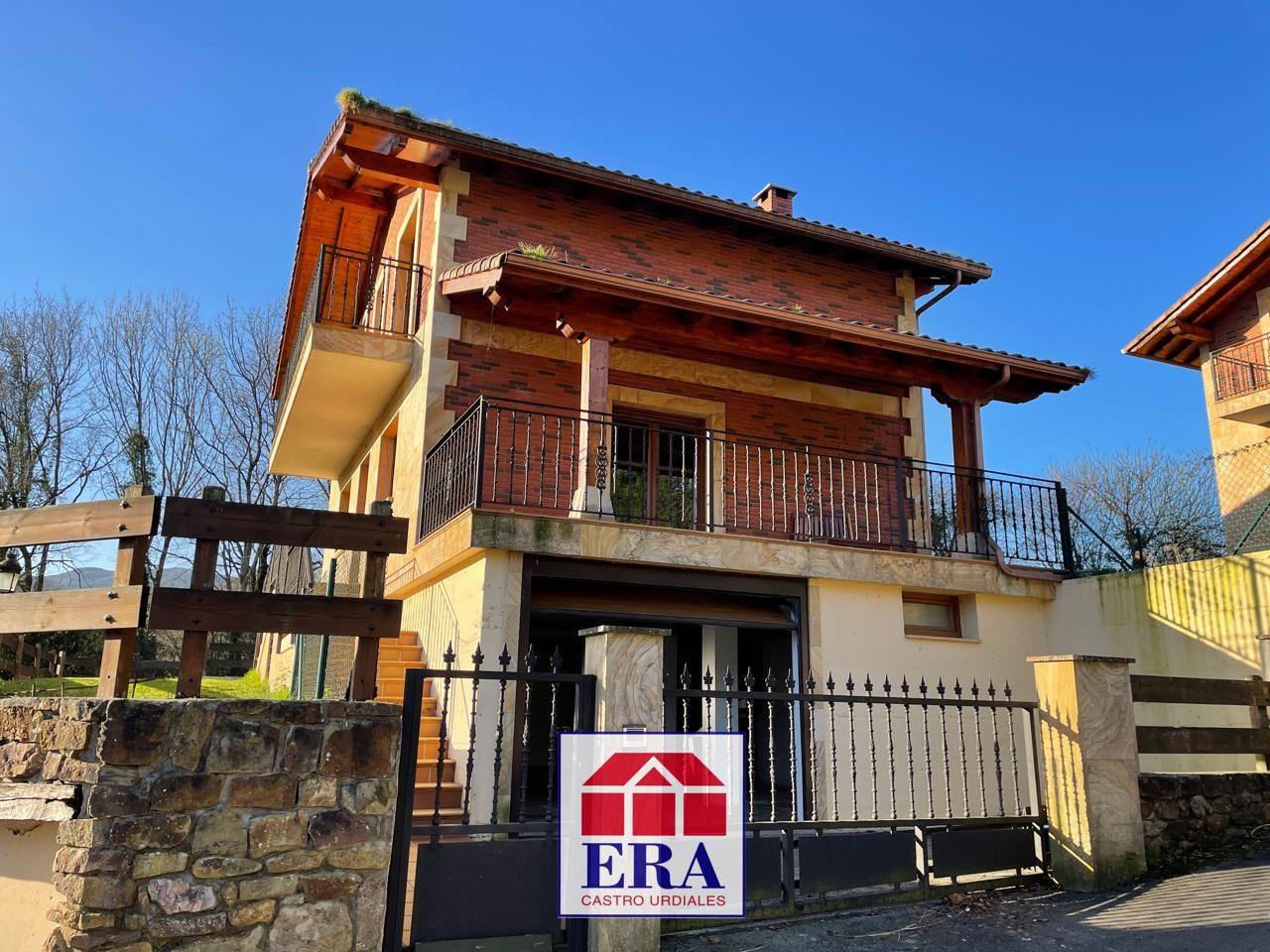 Exterior view of House or chalet for sale in Rasines  with Heating, Private garden and Terrace