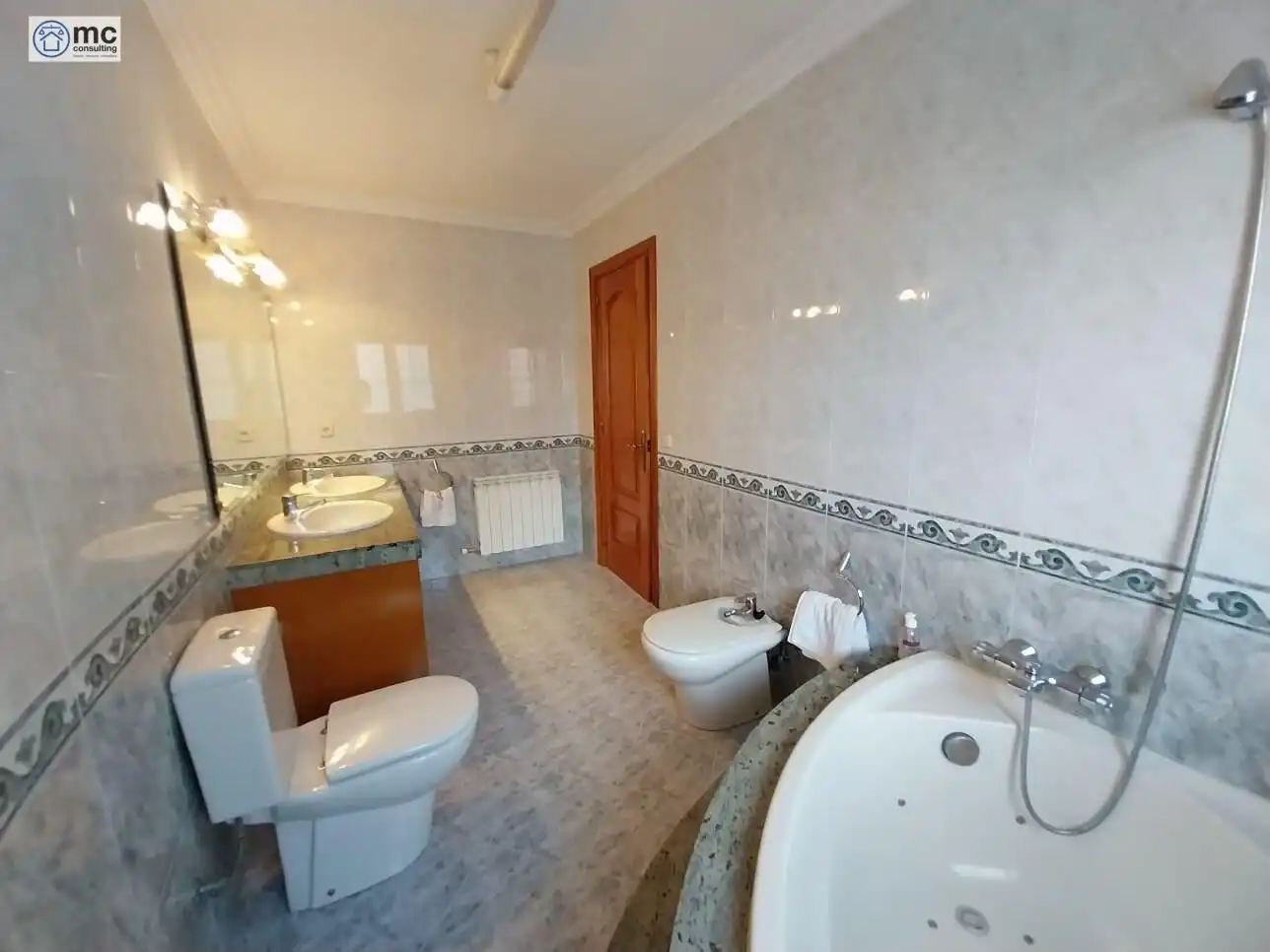 Bathroom of Houses for sale in Canovelles  with Air Conditioner, Private garden and Terrace