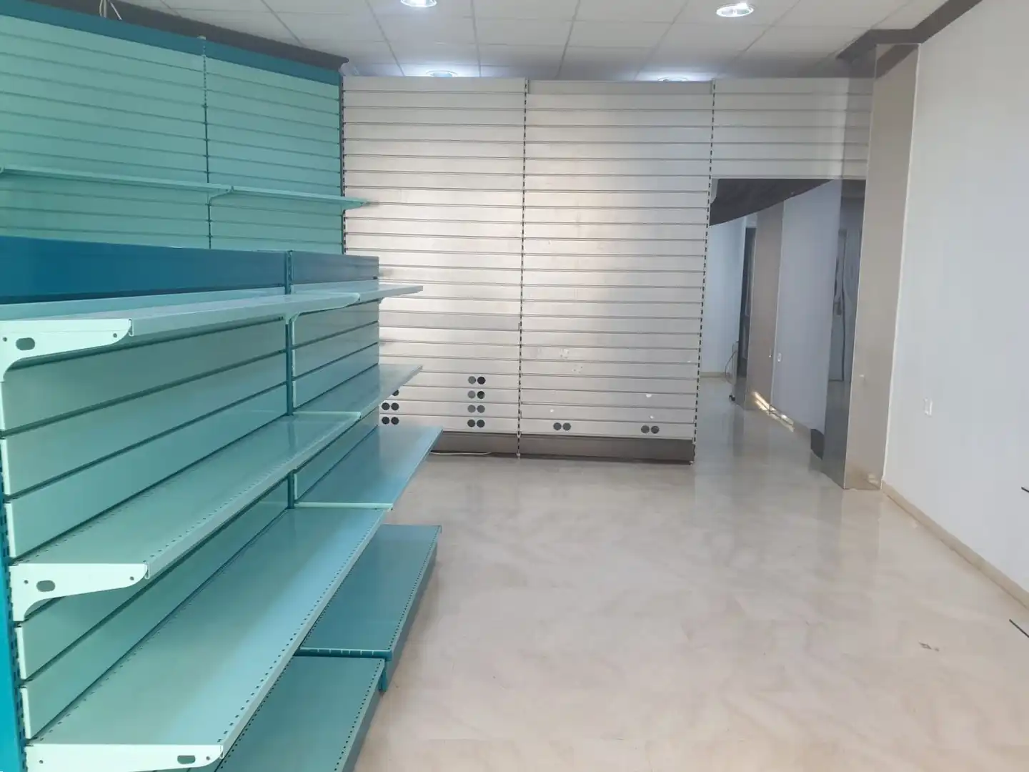 Local commercial à vendre à Valdepeñas, imagen 2