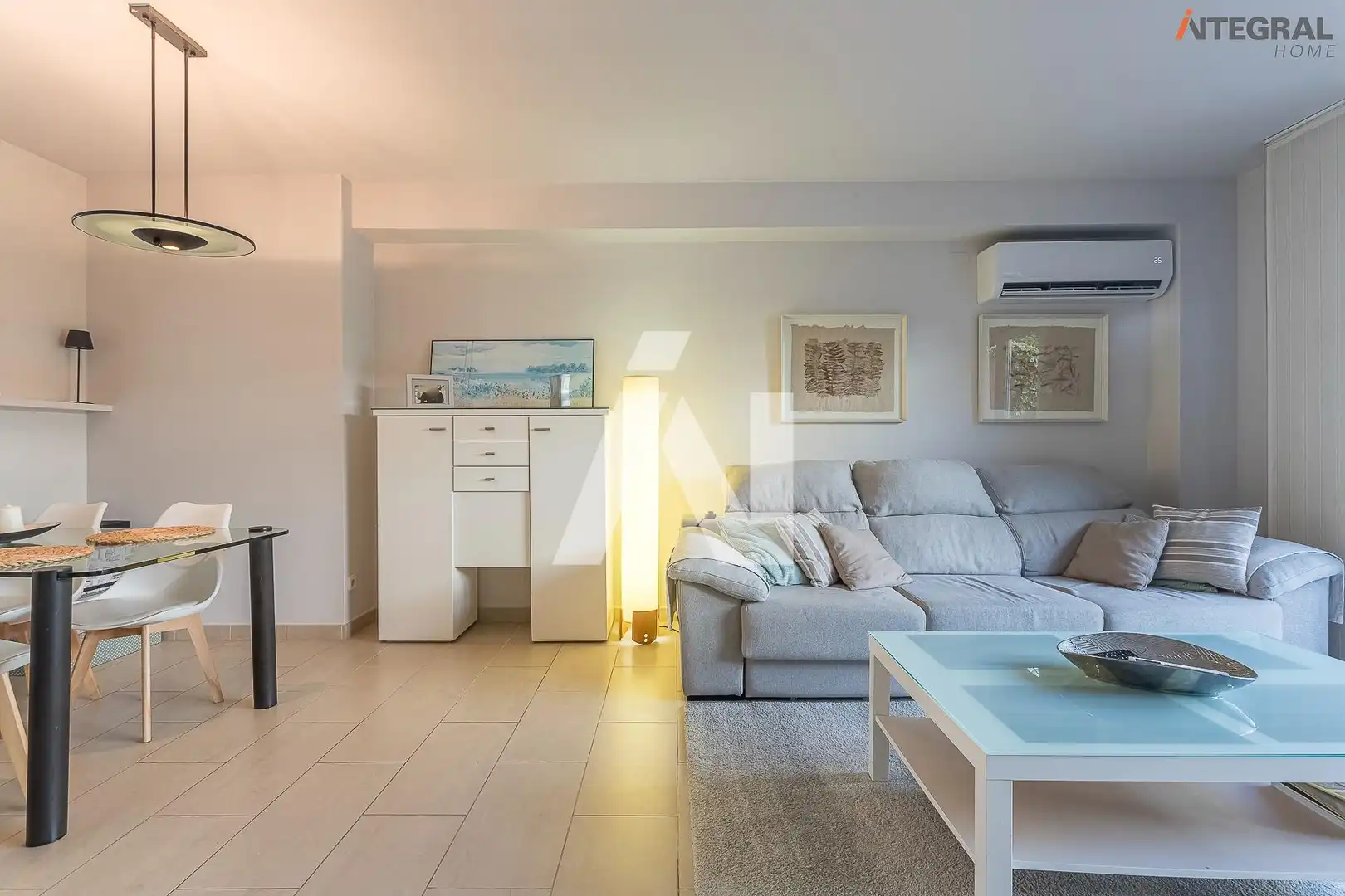 Sala d'estar de Casa adosada en venda en Premià de Mar